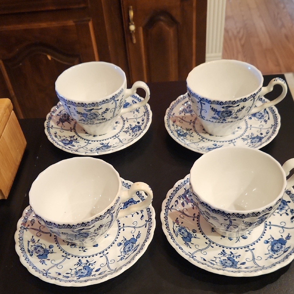 Johnson Brothers Indies Blue and White Floral Tea Cup Set - Picture 1 of 6